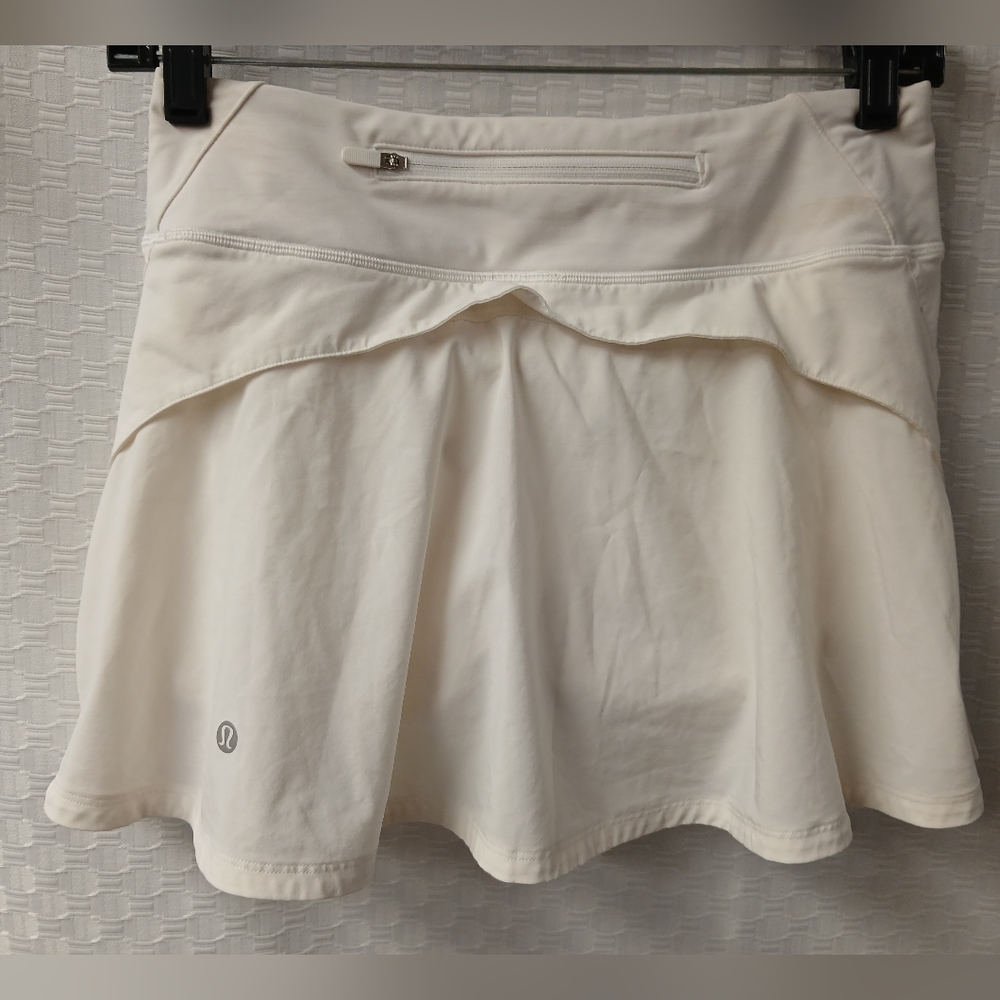 Lululemon Athletica Off-White Mini Skirt